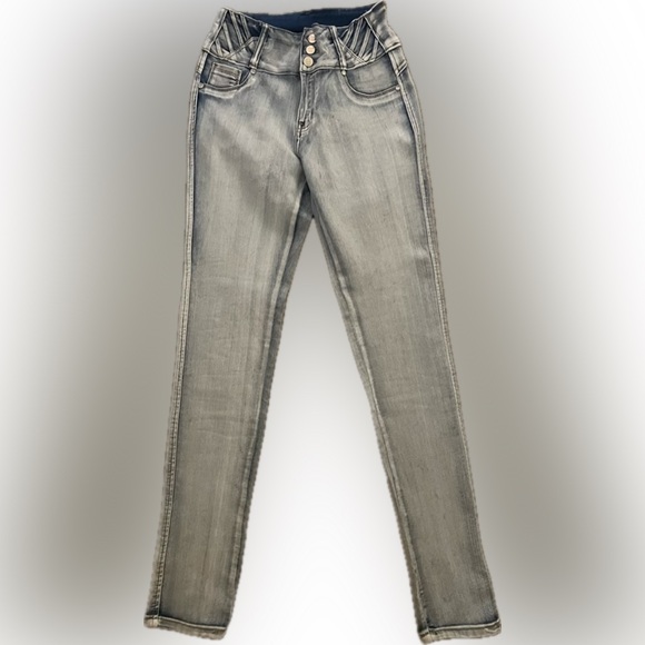 Fashion 2 Love Women’s Jeans - Picture 1 of 5